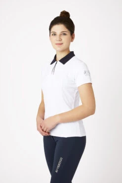 B Vertigo Claudine Damen Kurzarm-Poloshirt -Reiter's Paradies 33532 wh vdb 02