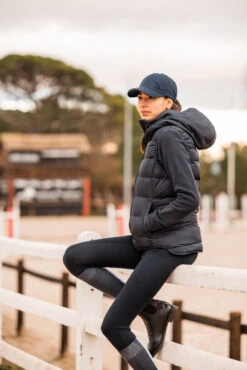 Horze Callie Gefütterte Damen Reitweste Mit Kapuze -Reiter's Paradies 33654 590 07