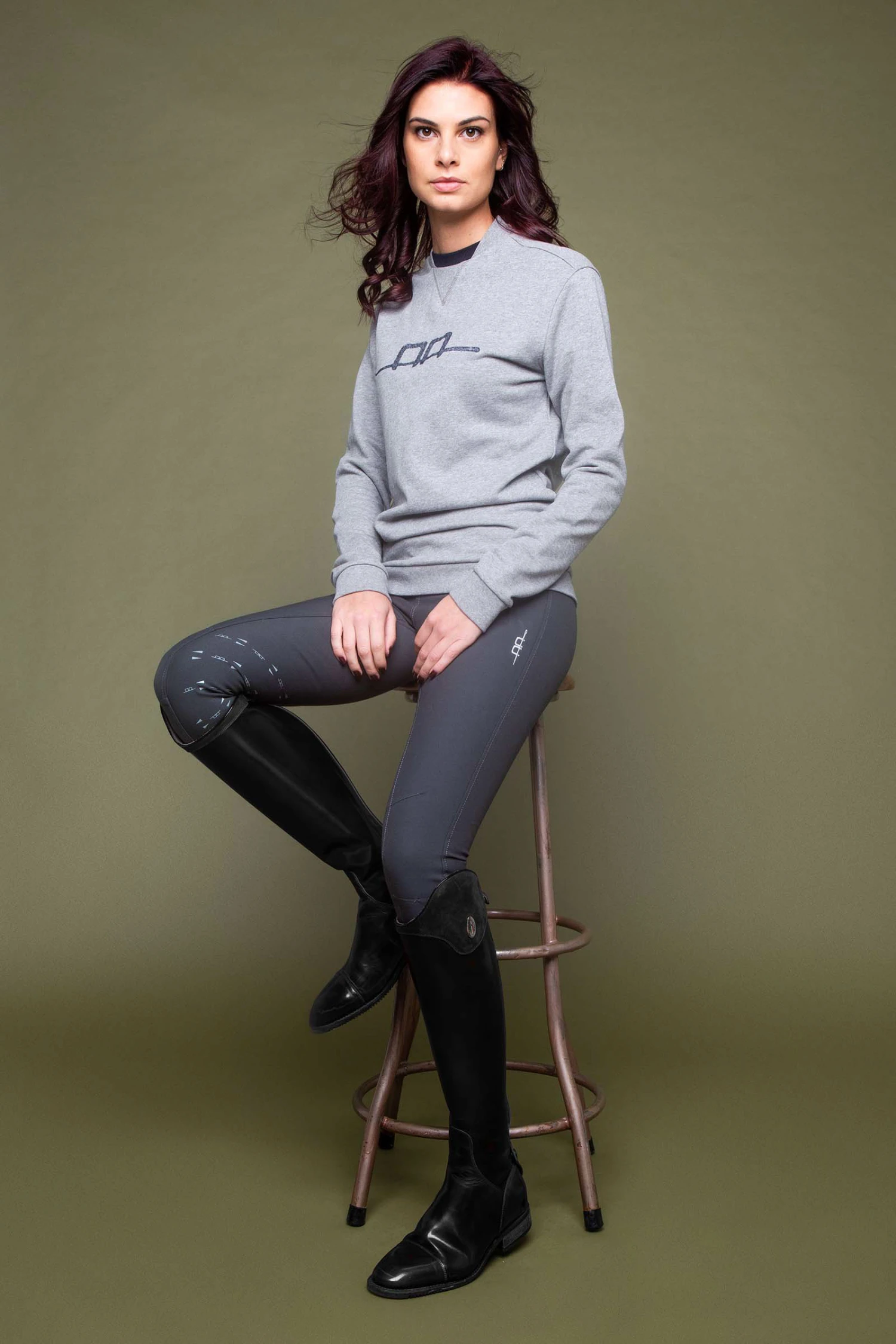 AA Unisex Baumwoll Sweatshirt 2 AA Unisex Baumwoll Sweatshirt – Bild 2